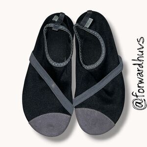 FitKicks Minimalist Barefoot Shoes Black/Gray Large (8.5–9.5)